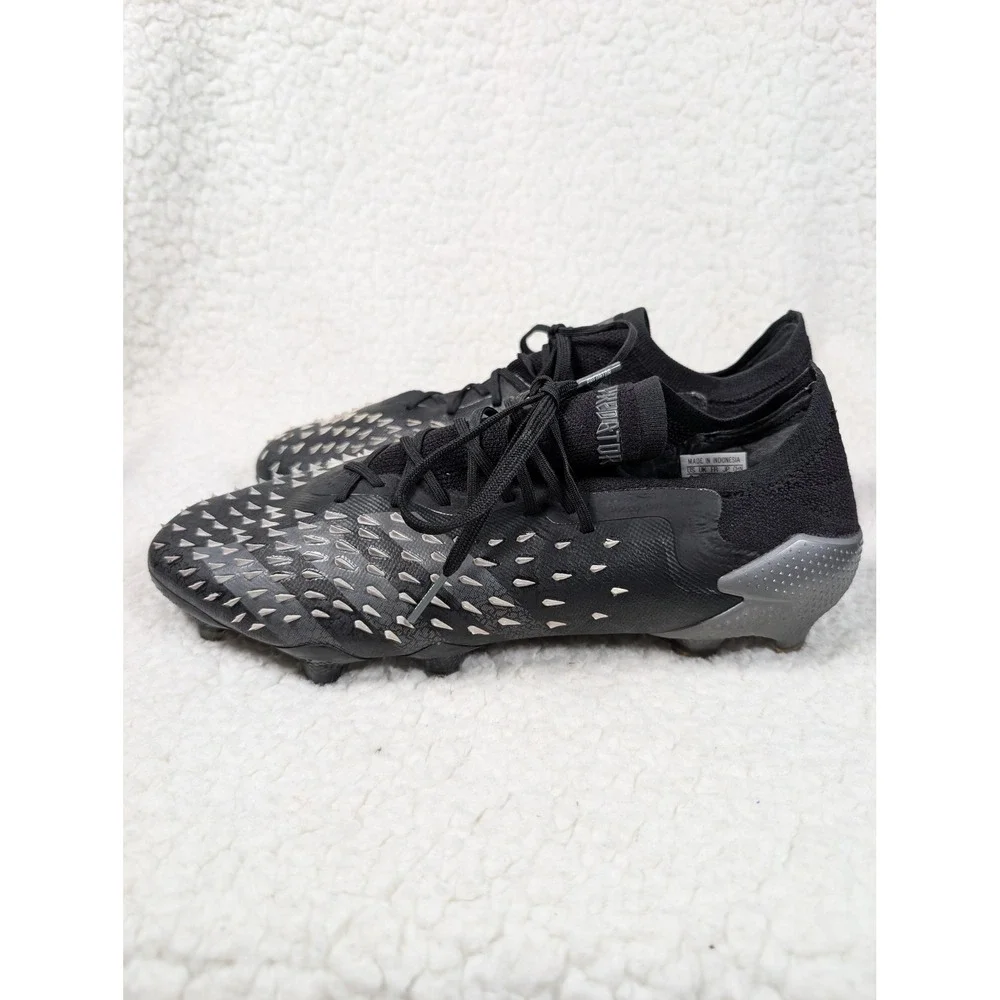 Adidas Predator Freak.1 Low FG Soccer Cleats Black Silver FY1028 Mens Size 8